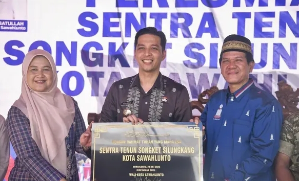 Ketua PKS Jakarta H. Devid Y Muhammad) (Walikota Sawahlunto Riyanda Putra) (Ketua DPRD Sawahlunto Susi Haryati